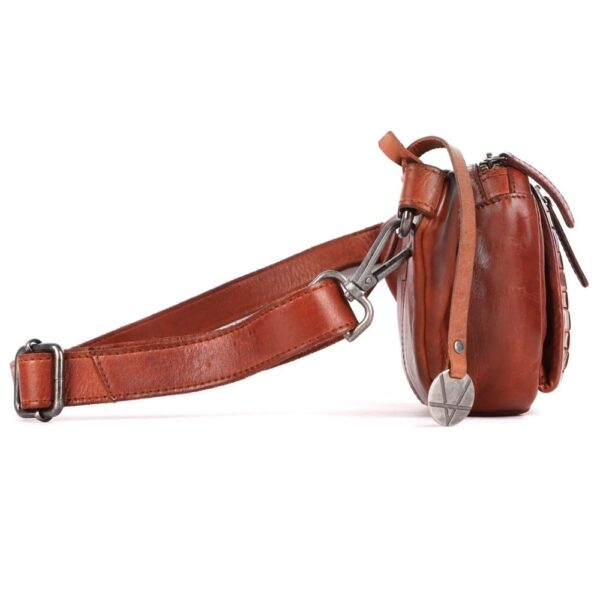 Genuine Leather Waist Bag Unisex, Waist Bag for Travel Trendy Casual Travelling Essentials Kept Bag Stylish, Durable, and Secure Travel Companion