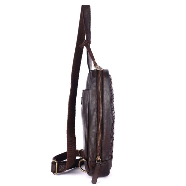 Genuine Leather Body Bag Unisex Trendy Casual Travelling Essentials Kept Bag, Durable Secure Travel Brown
